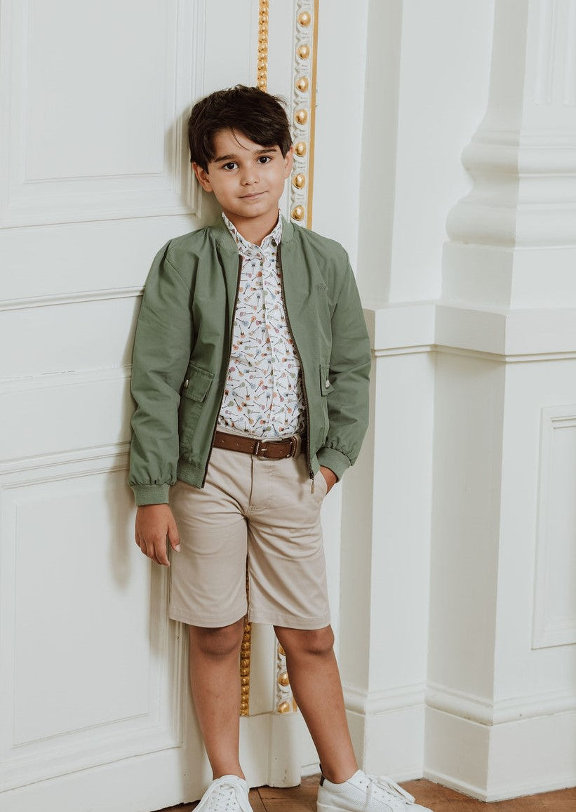 Kaki bomber & beige bermuda