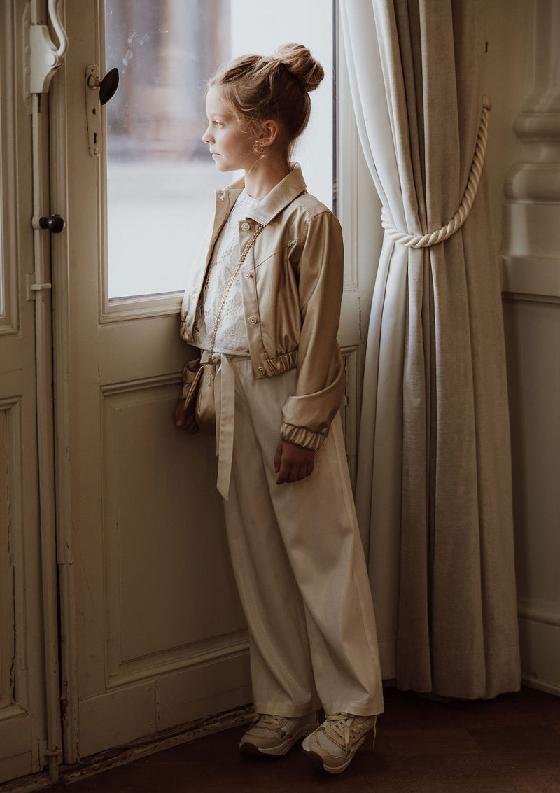 Gouden jasje & kanten top