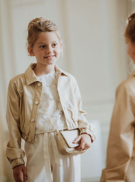 Gouden jasje & kanten top